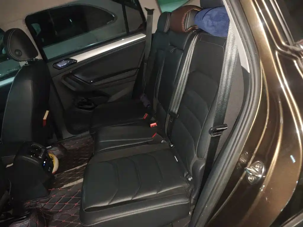 Volkswagen Tiguan L — миниатюра 15
