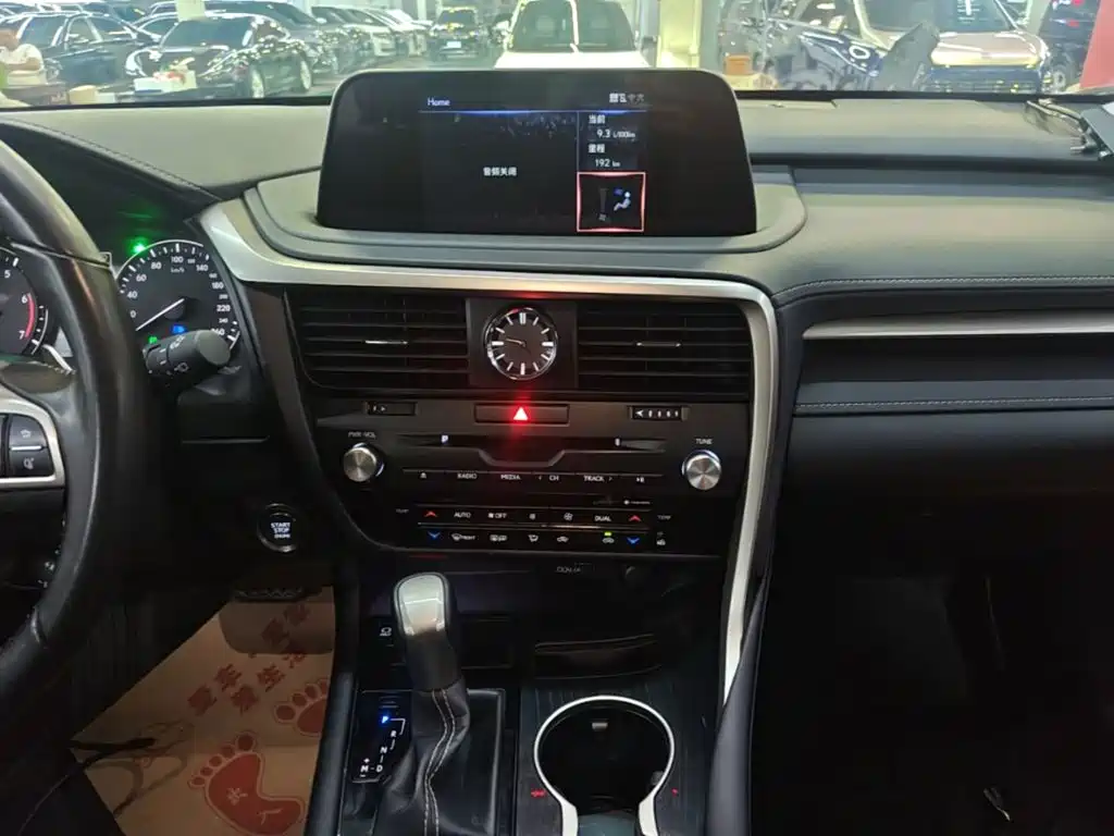 Lexus RX — миниатюра 13