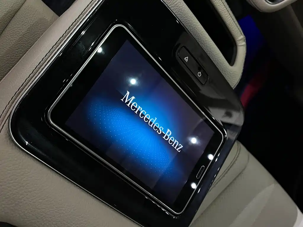 Mercedes-Benz GLE (Import) — миниатюра 12