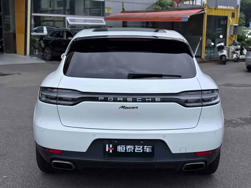 Porsche Macan — миниатюра 7