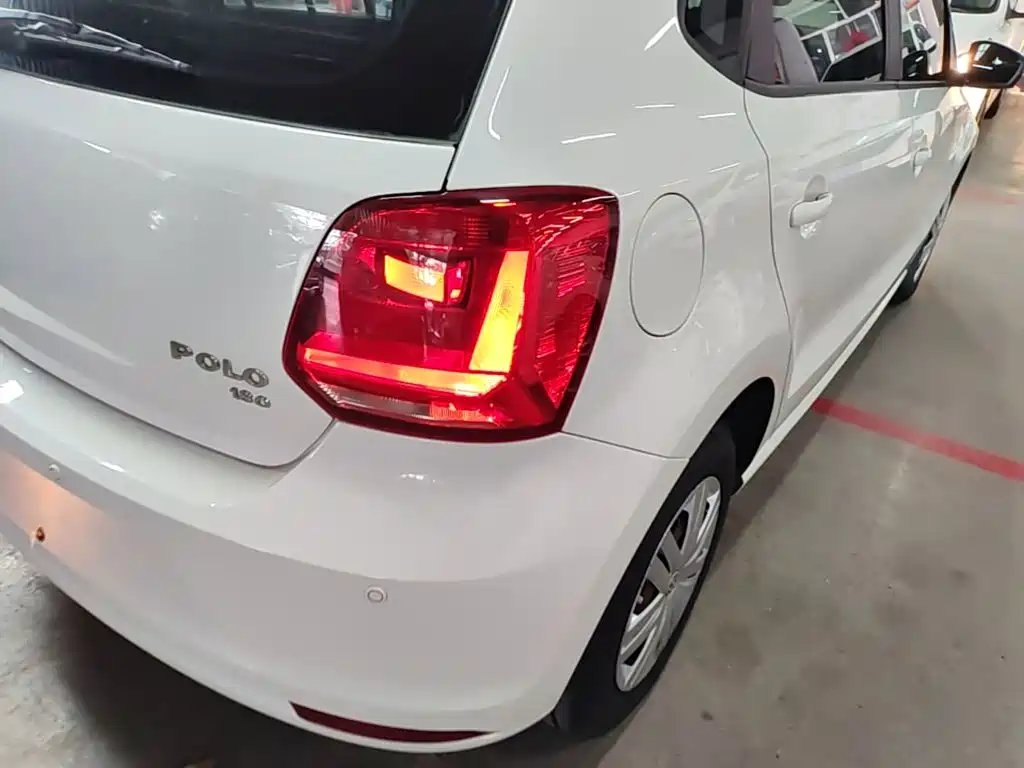 Volkswagen Polo — миниатюра 8
