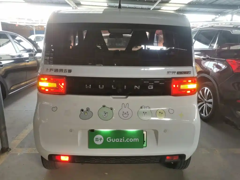 Wuling MINIEV — миниатюра 6