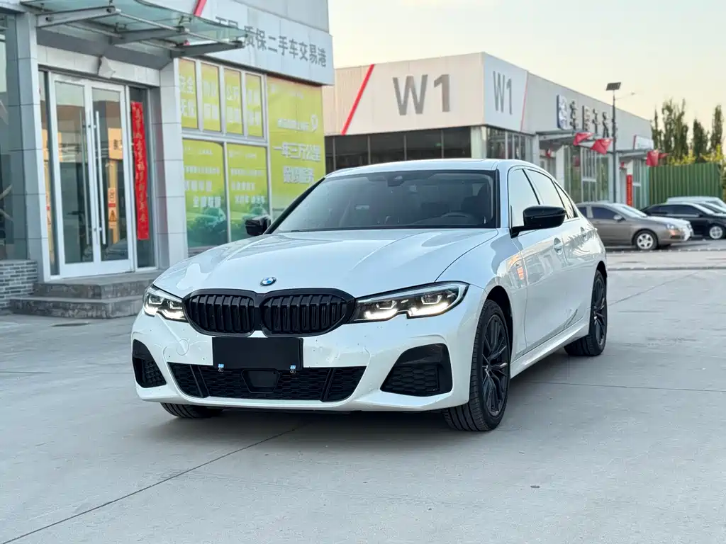 BMW 3 Series 2022