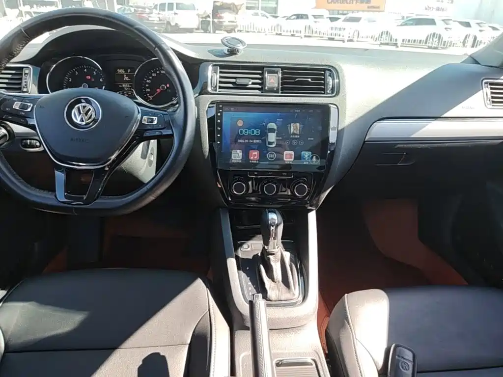 Volkswagen Sagitar — миниатюра 14