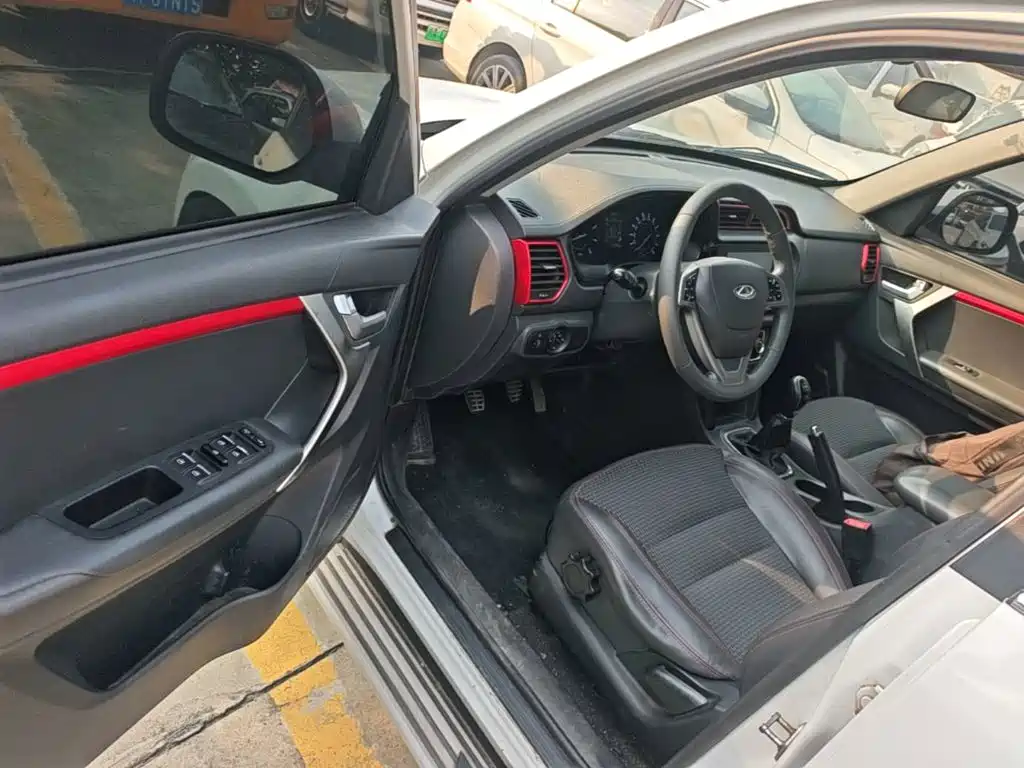Chery Tiggo 3 — миниатюра 16