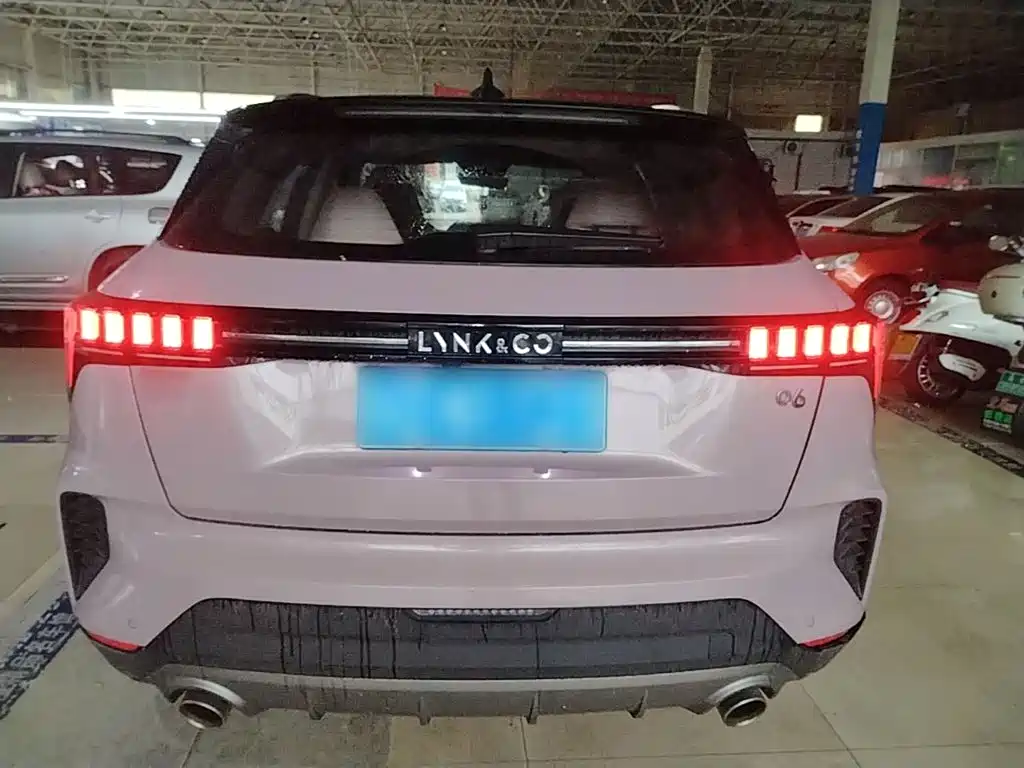 Lynk & Co 06 — миниатюра 6