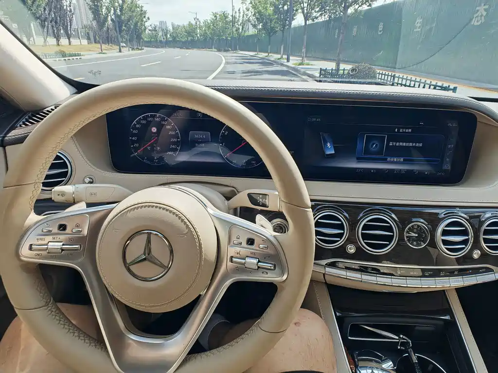 Mercedes-Benz S-Class — миниатюра 10