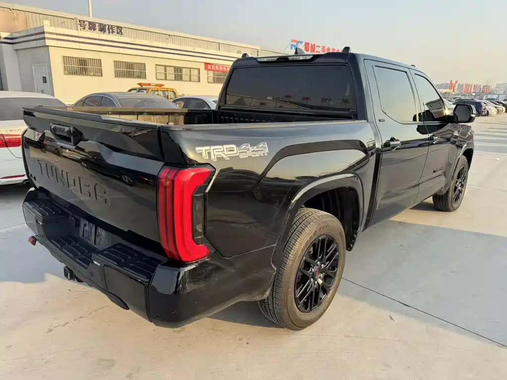 Toyota Tundra 2023 3.5T