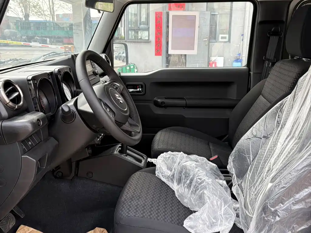 Suzuki Jimny — миниатюра 7