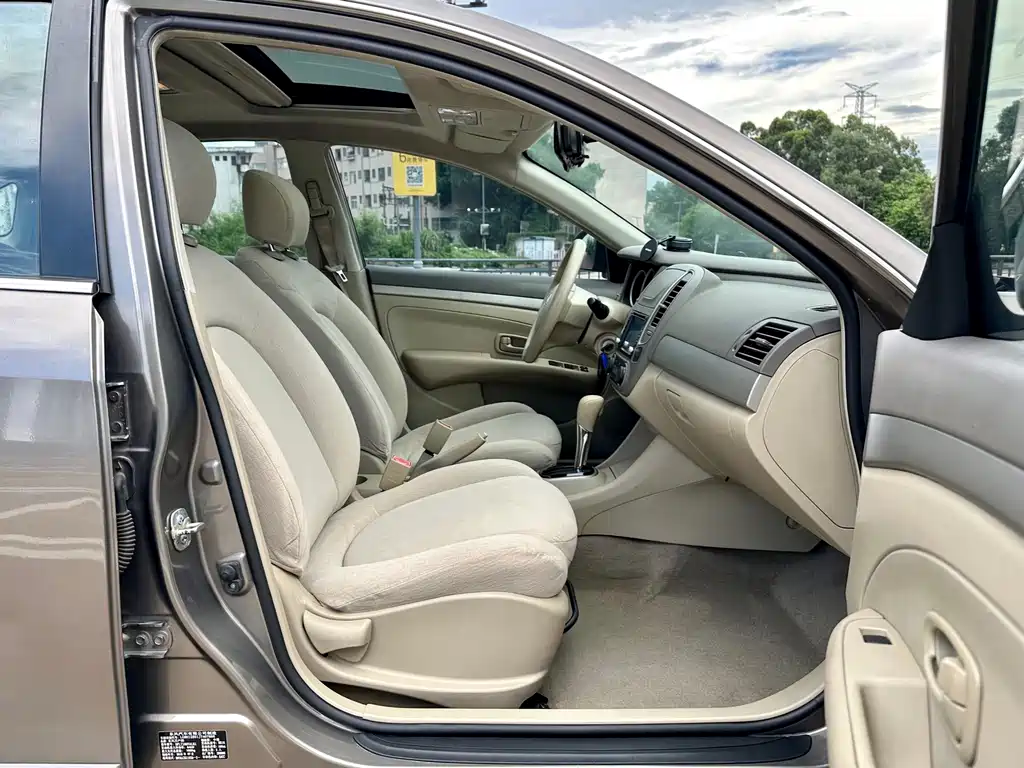 Nissan Sylphy — миниатюра 16