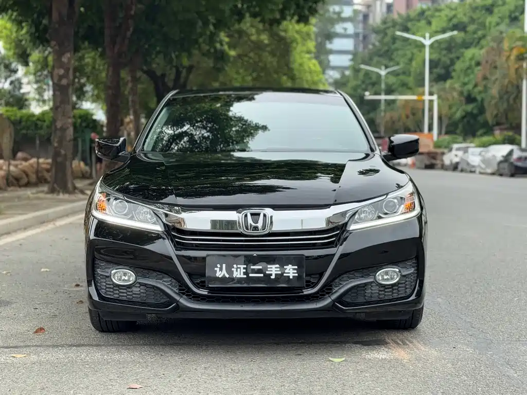 Honda Accord 2016 2.0L Elite