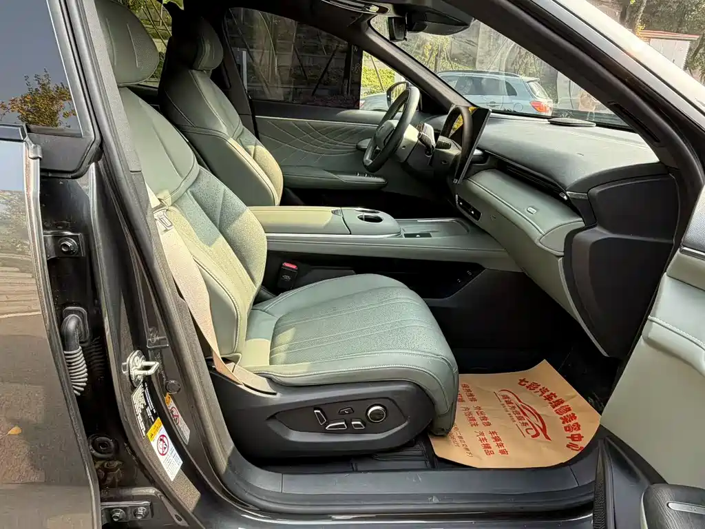 DARK BLUE CAR DARK BLUE S07