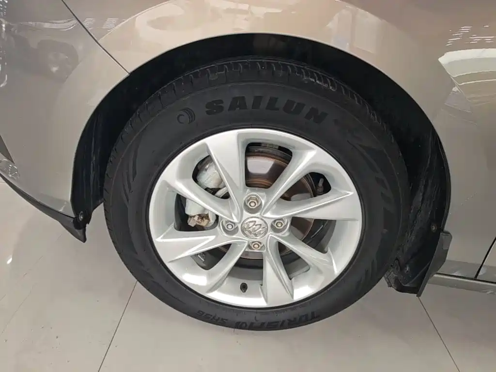 Buick Excelle — миниатюра 23