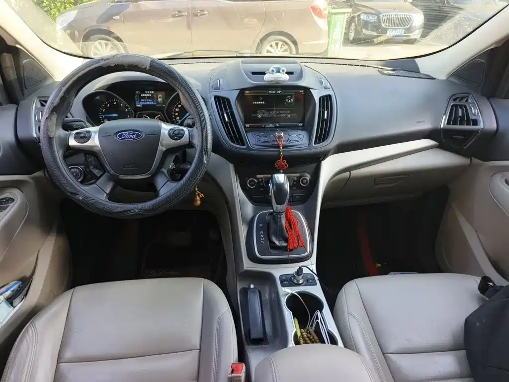 Ford Kuga — миниатюра 10