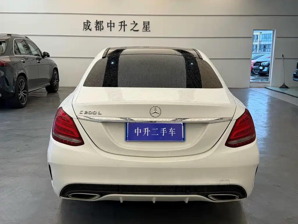 Mercedes-Benz C-Class — миниатюра 6