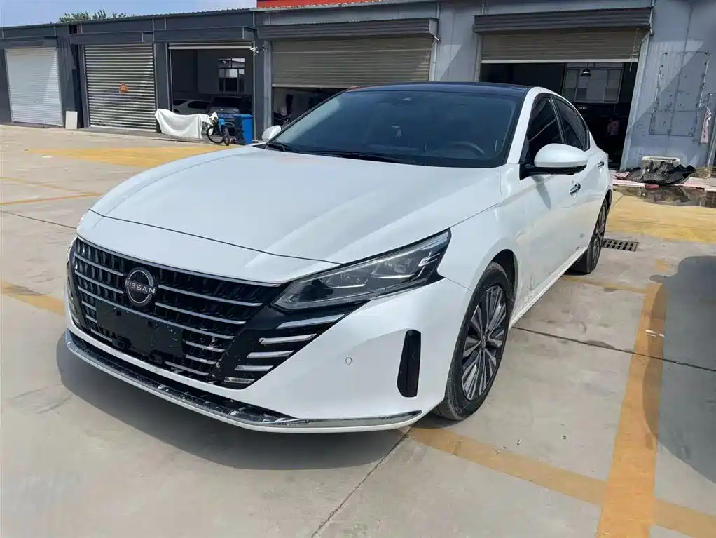 Купить Nissan Teana