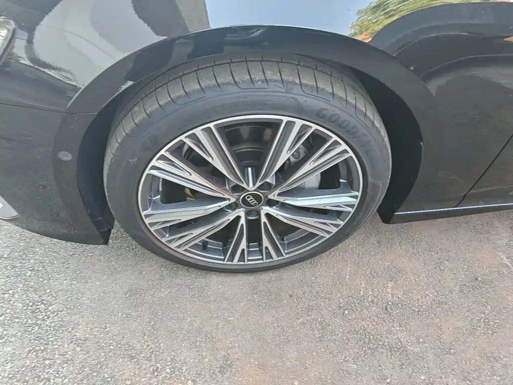 Audi A6L — миниатюра 23