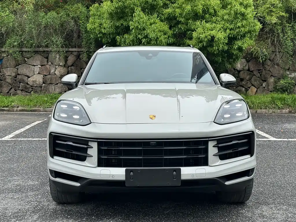 Porsche Cayenne — миниатюра 2