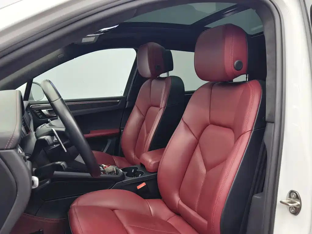 Porsche Macan — миниатюра 11