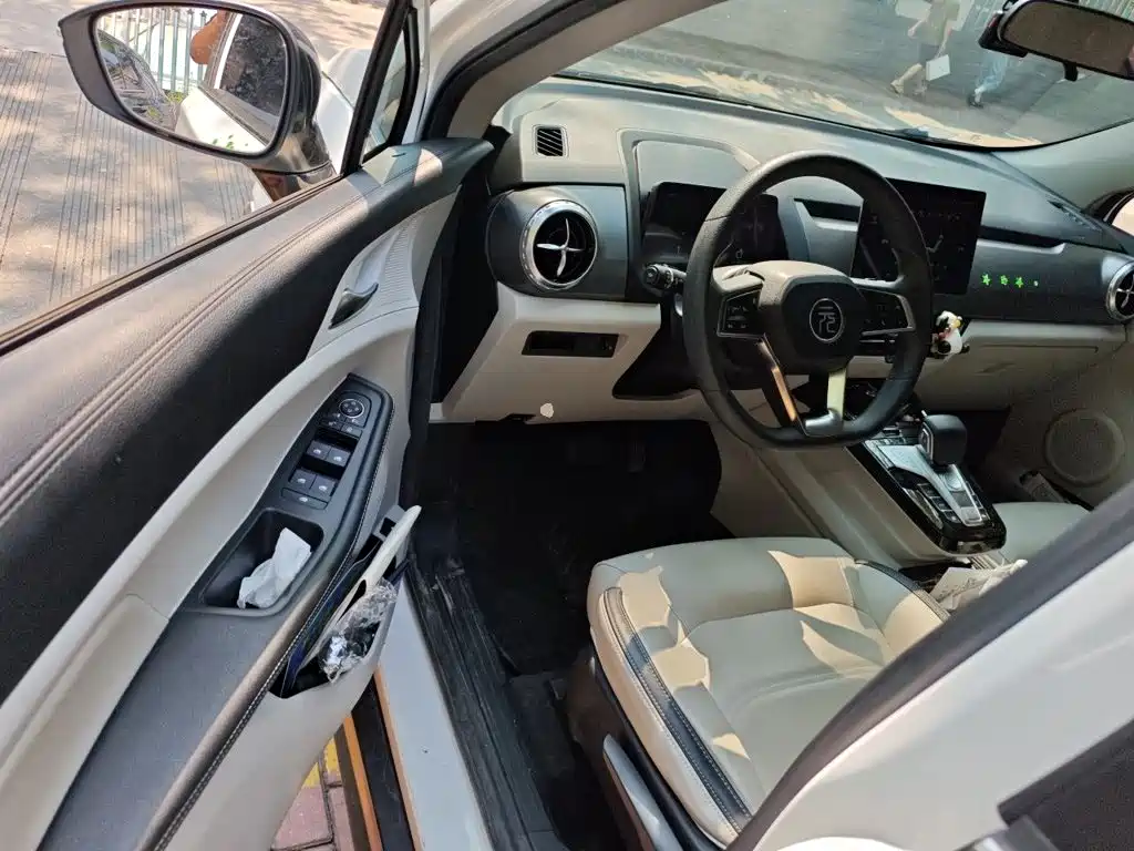 BYD Yuan Pro — миниатюра 12