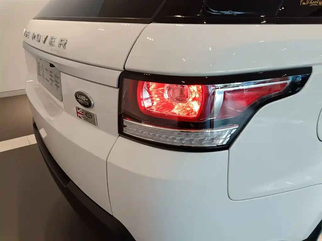 Land Rover Sport — миниатюра 14