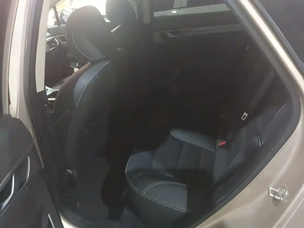 Geely Emgrand GS — миниатюра 17