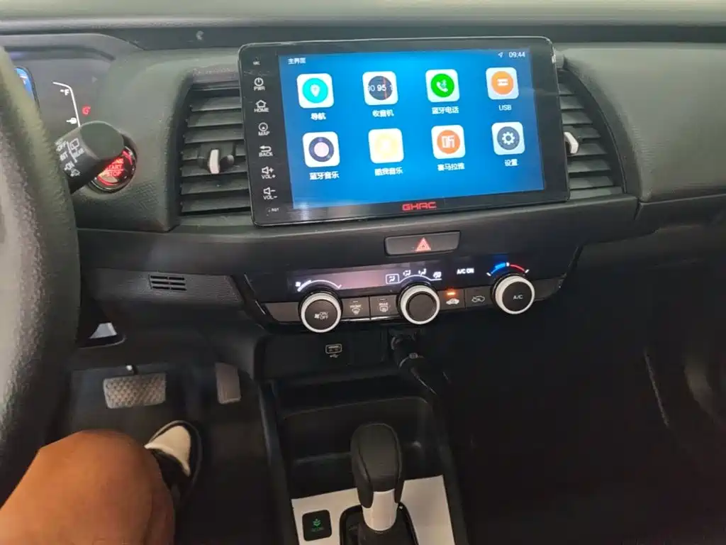 Honda Fit — миниатюра 13