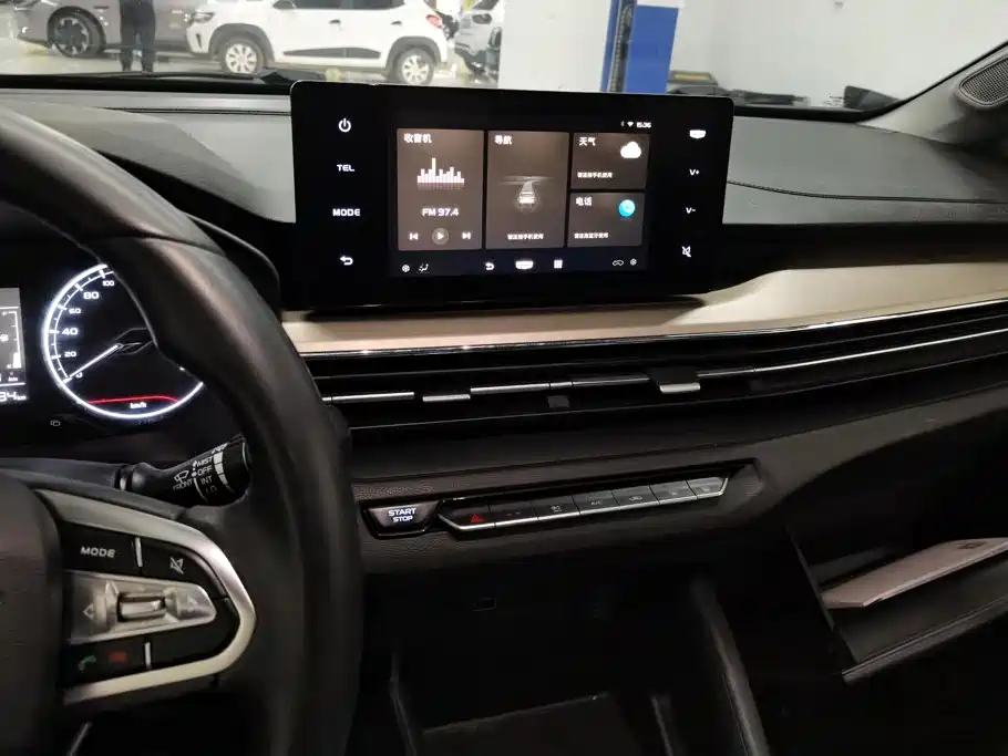 Geely Vision X3 — миниатюра 13