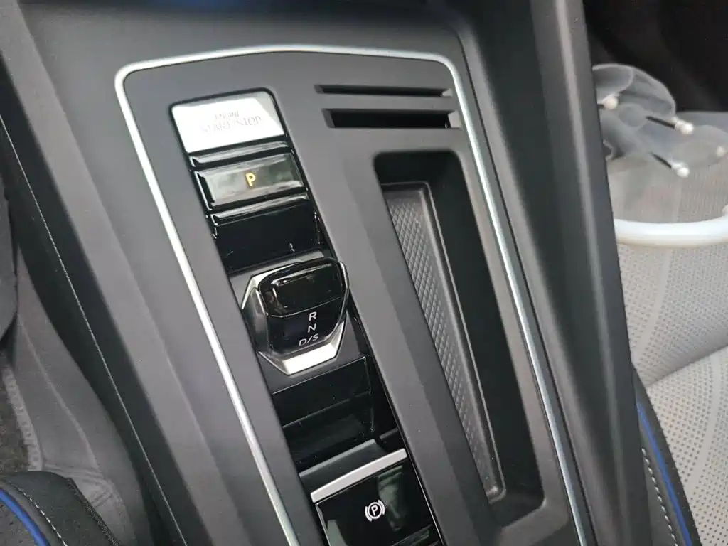 Volkswagen Golf — миниатюра 15