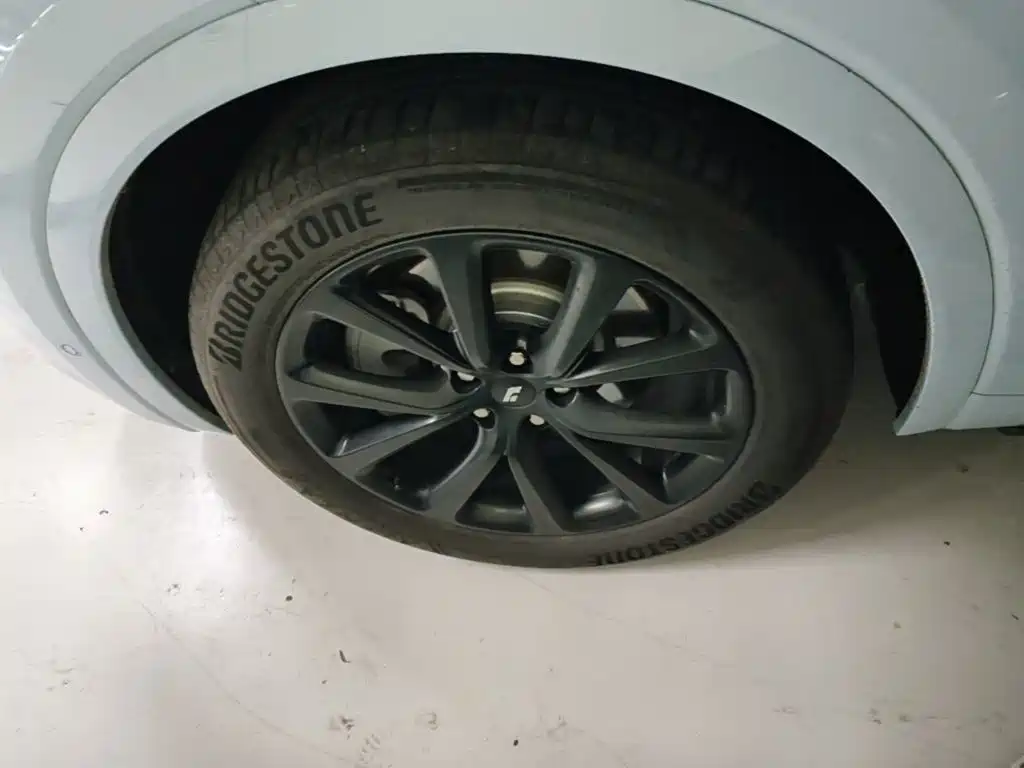 Li Auto Li ONE — миниатюра 23