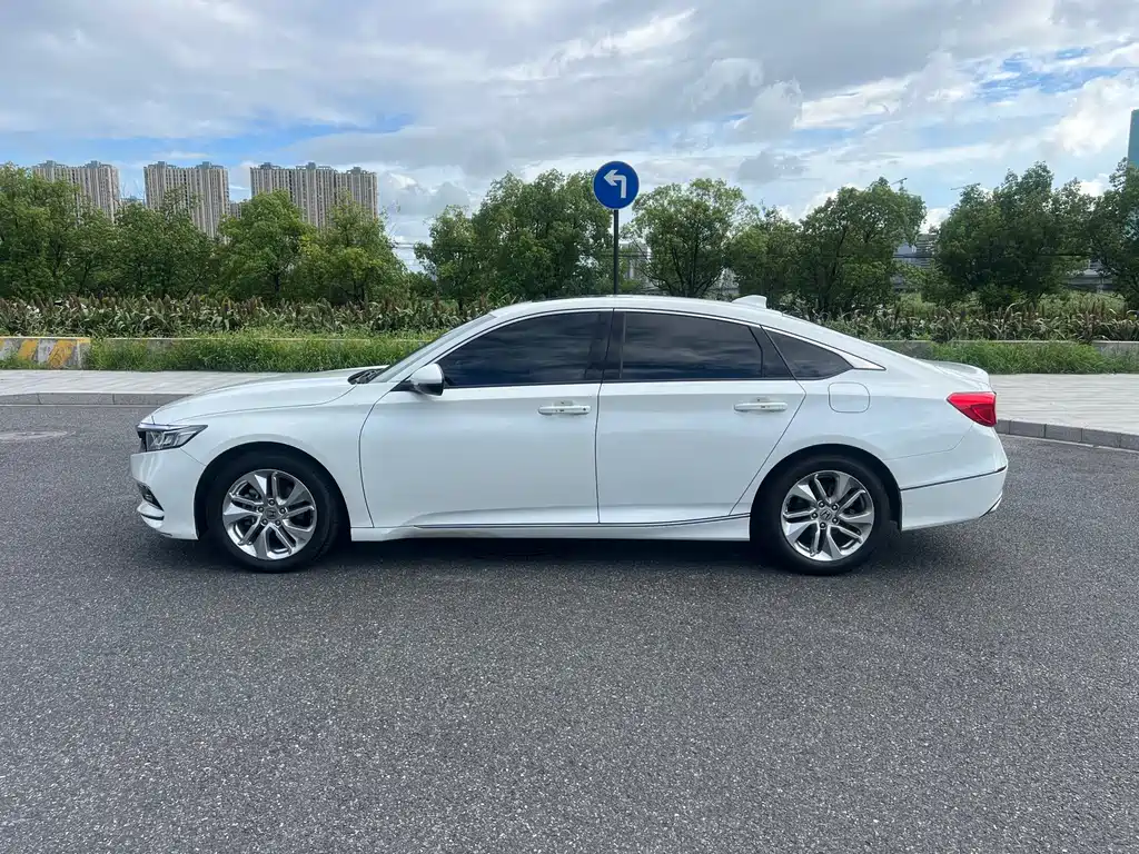 Honda Accord — миниатюра 4
