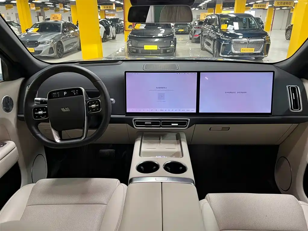Li Auto L8 2025 Ultra