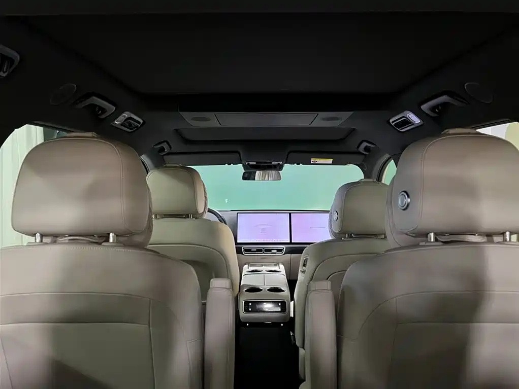Li Auto L8 2025 Ultra
