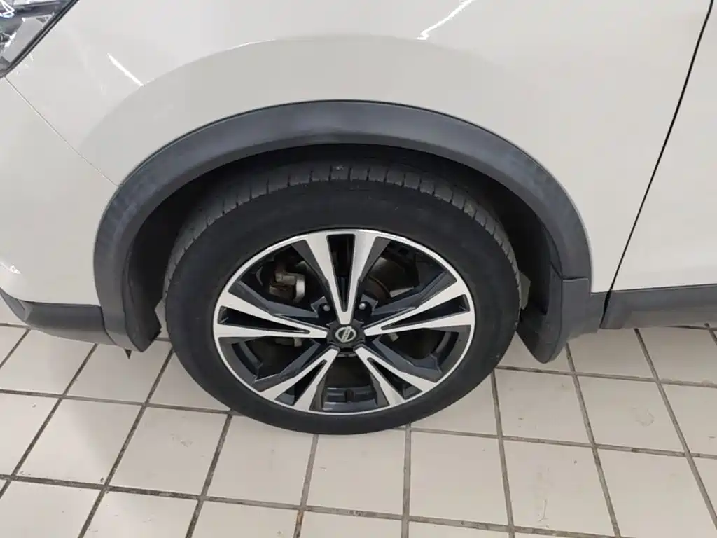 Nissan Qashqai — миниатюра 23