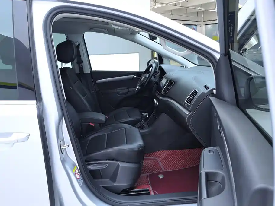 Volkswagen Sharan — миниатюра 8