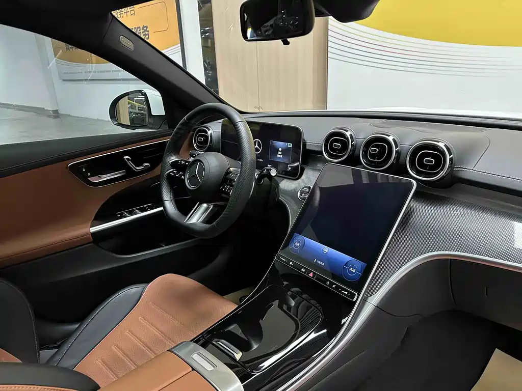 Mercedes-Benz C-Class — миниатюра 8
