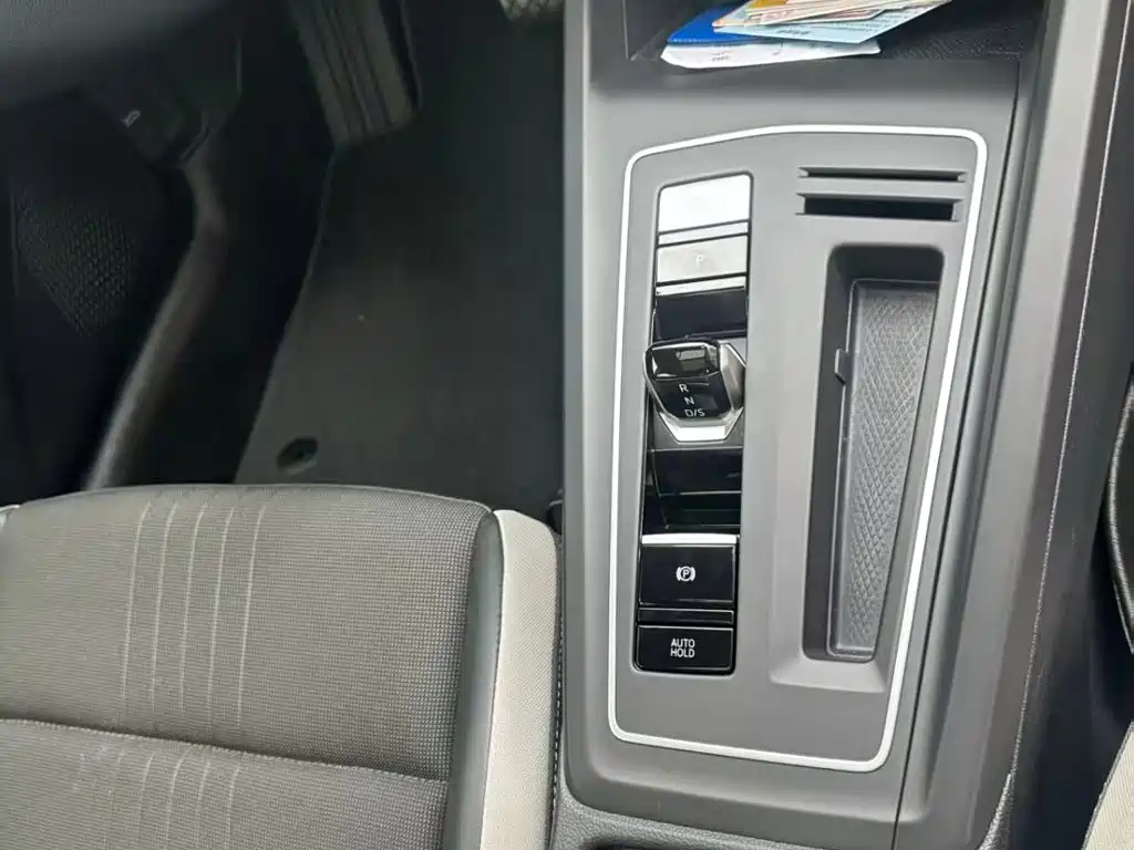 Volkswagen Golf — миниатюра 4