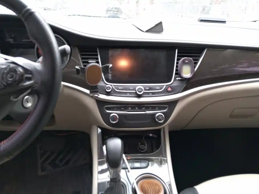 Buick Verano — миниатюра 13