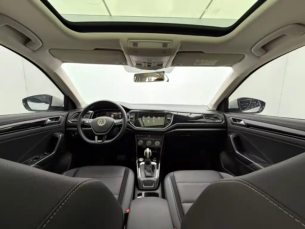 VOLKSWAGEN T ROC EXPLORING SONGS