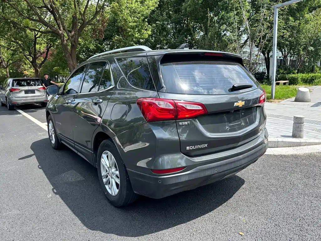 Chevrolet Equinox — миниатюра 7