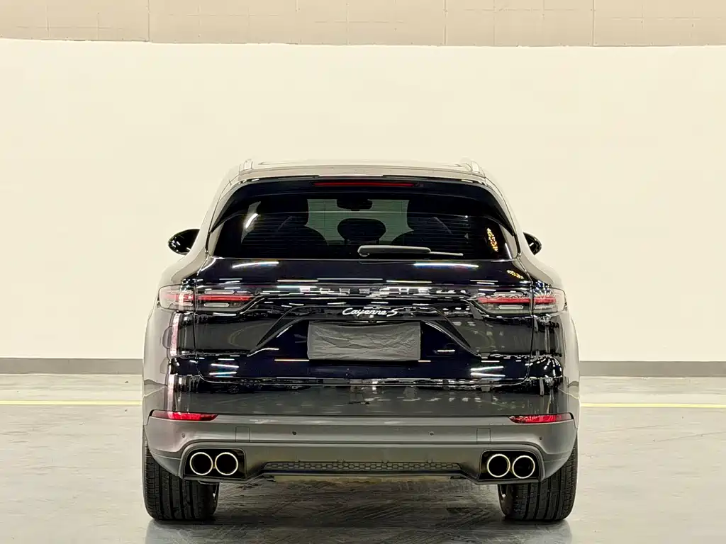 Porsche Cayenne — миниатюра 11