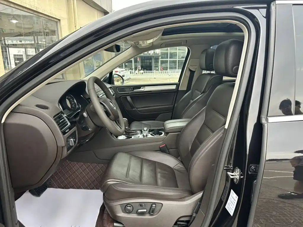 Volkswagen Touareg — миниатюра 15