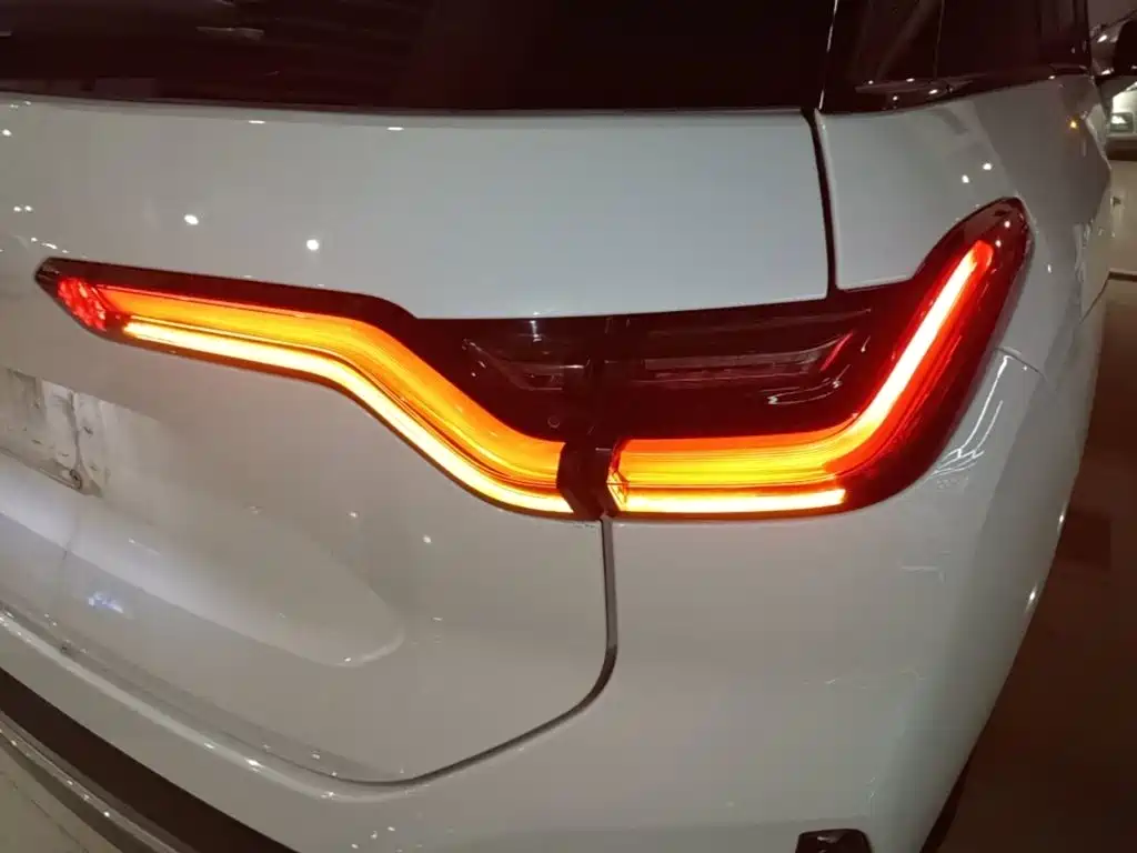 NIO ES6 — миниатюра 8