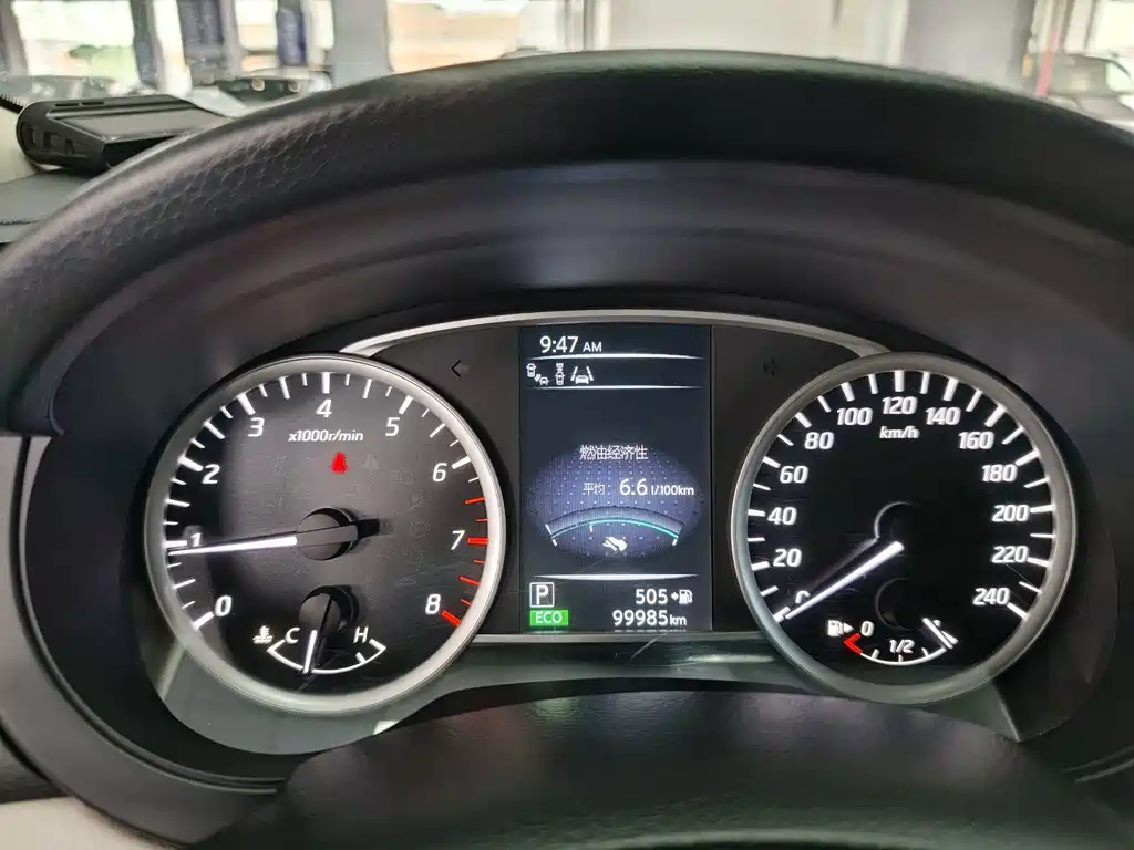 Nissan Tiida — миниатюра 16
