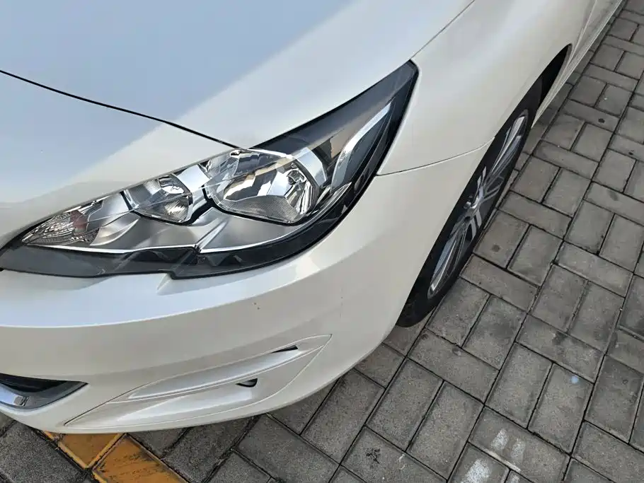 Peugeot 408 — миниатюра 5