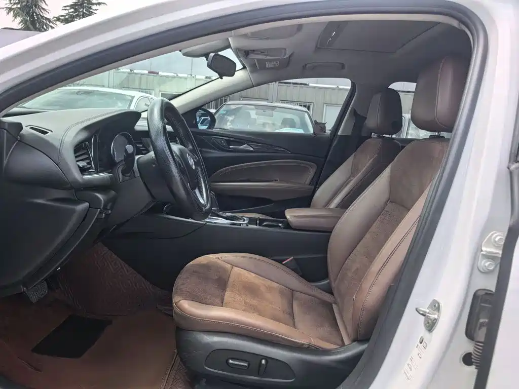 Buick Regal — миниатюра 9