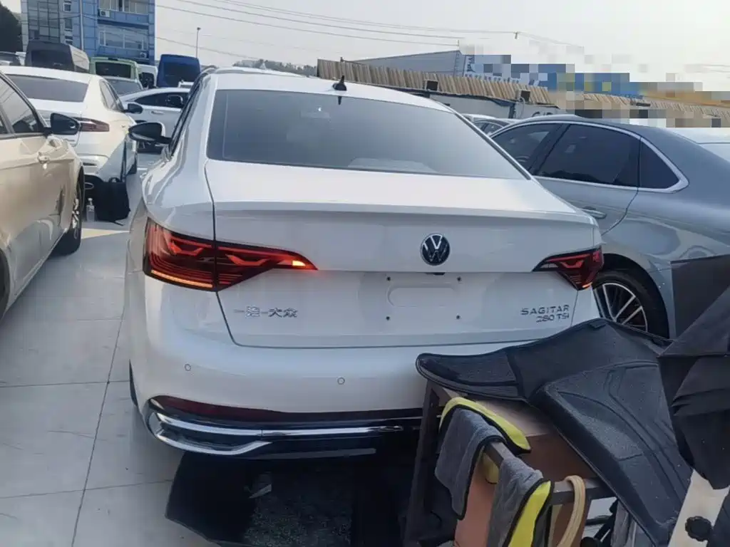 Volkswagen Sagitar — миниатюра 6