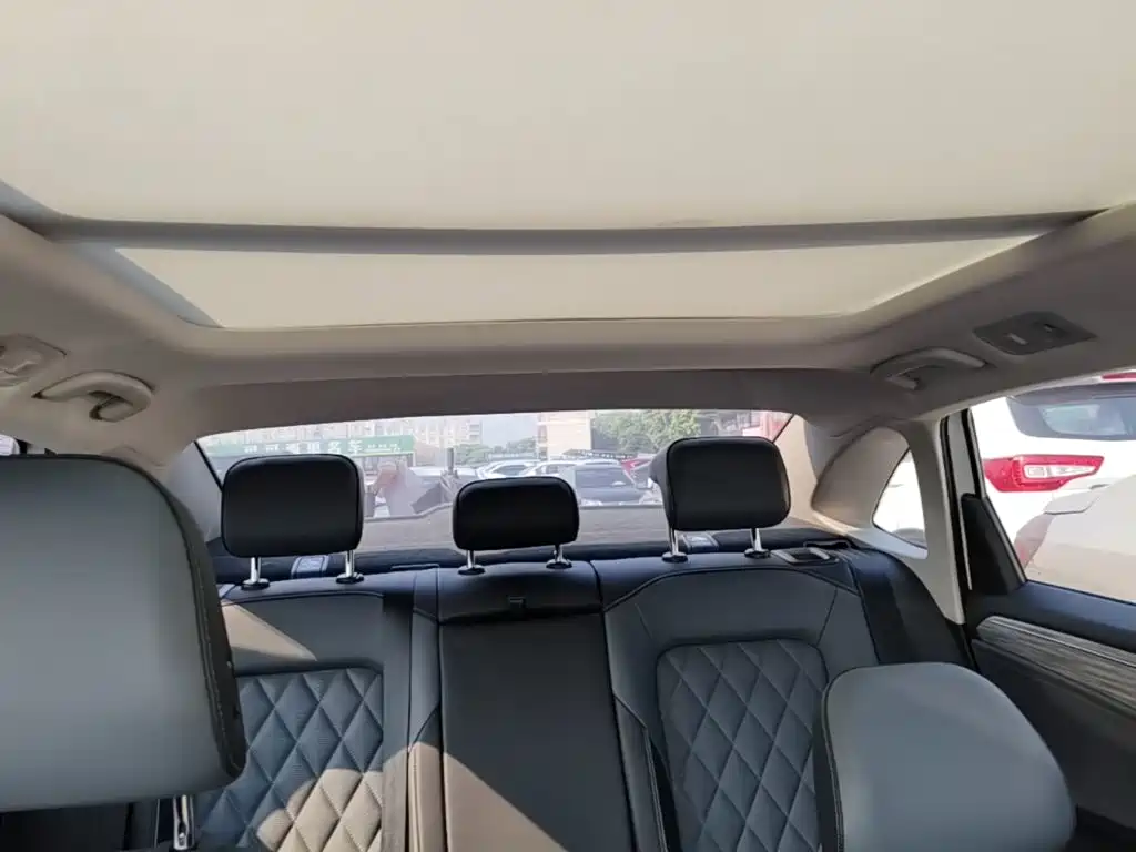 Volkswagen Sagitar — миниатюра 18
