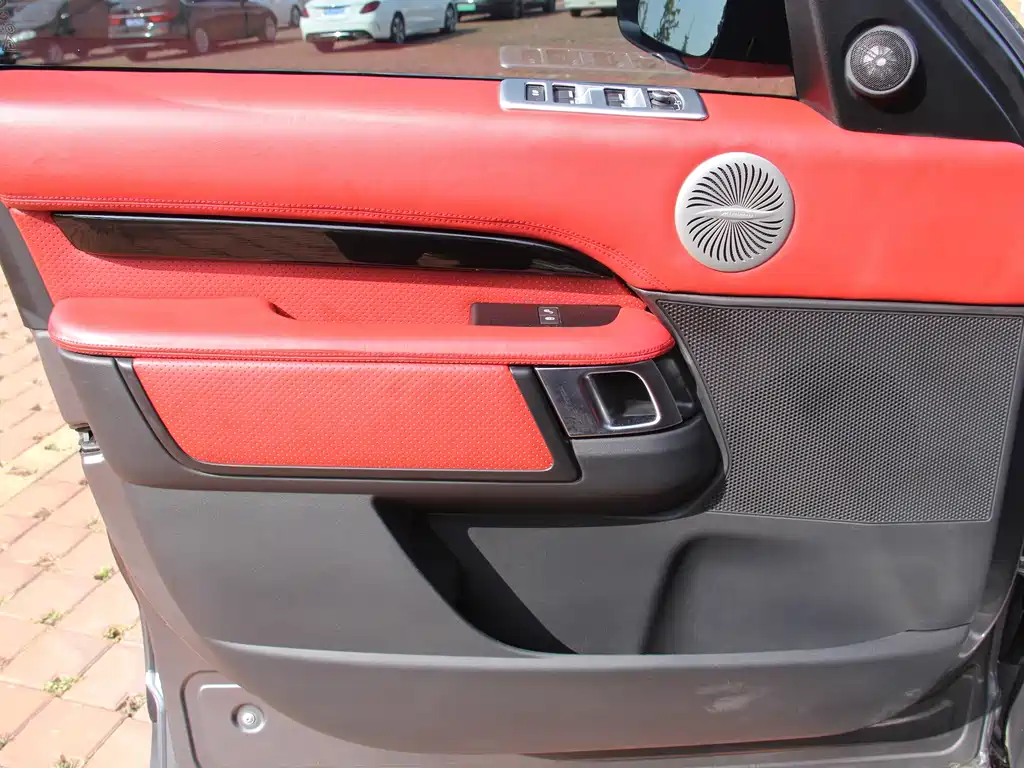 Land Rover Discovery — миниатюра 11