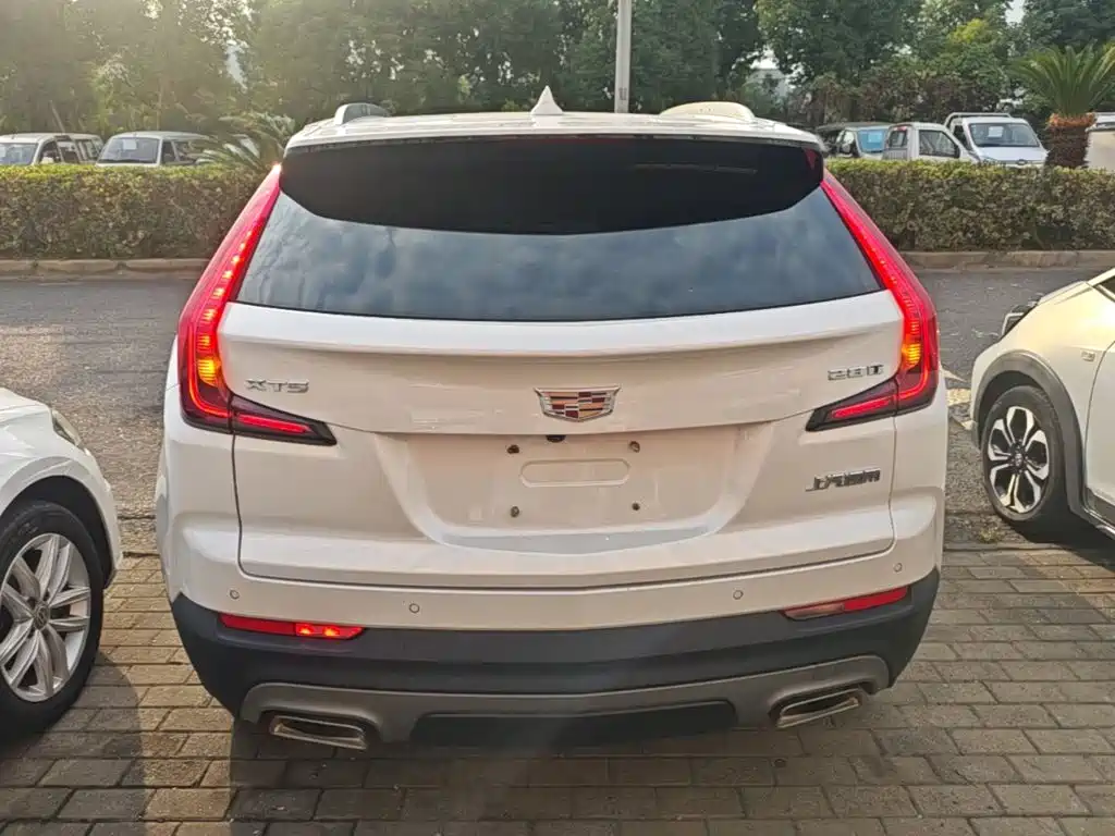 Cadillac XT4 — миниатюра 6